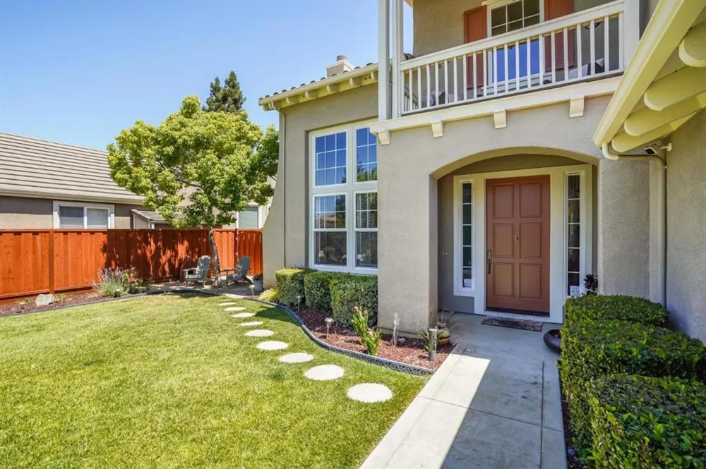 19122 Legend Court Morgan Hill, CA 95037