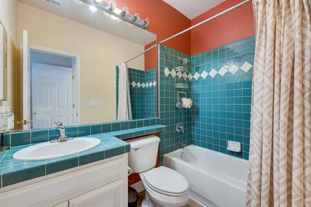 19122 Legend Court Morgan Hill, CA 95037