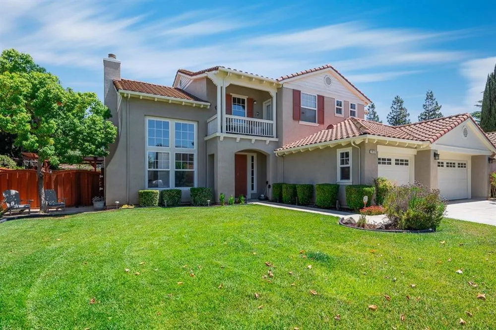 19122 Legend Court Morgan Hill, CA 95037