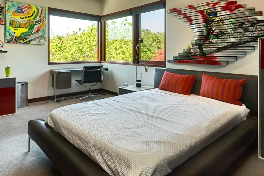 24301 Elise Court Los Altos Hills, CA 94024