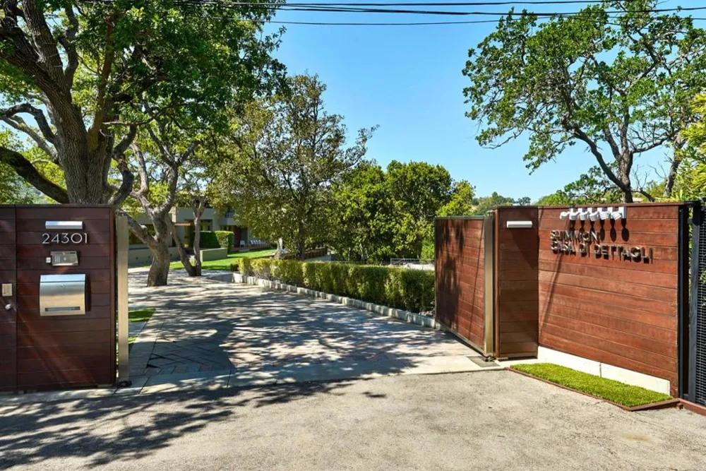 24301 Elise Court Los Altos Hills, CA 94024