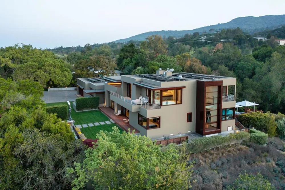 24301 Elise Court Los Altos Hills, CA 94024