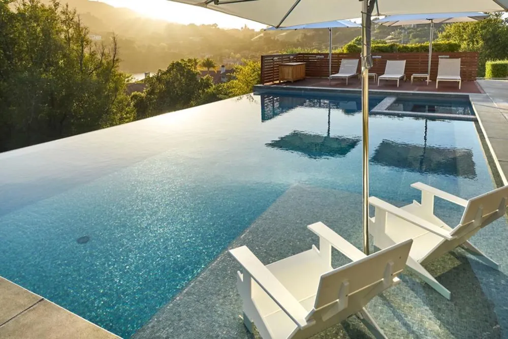 24301 Elise Court Los Altos Hills, CA 94024