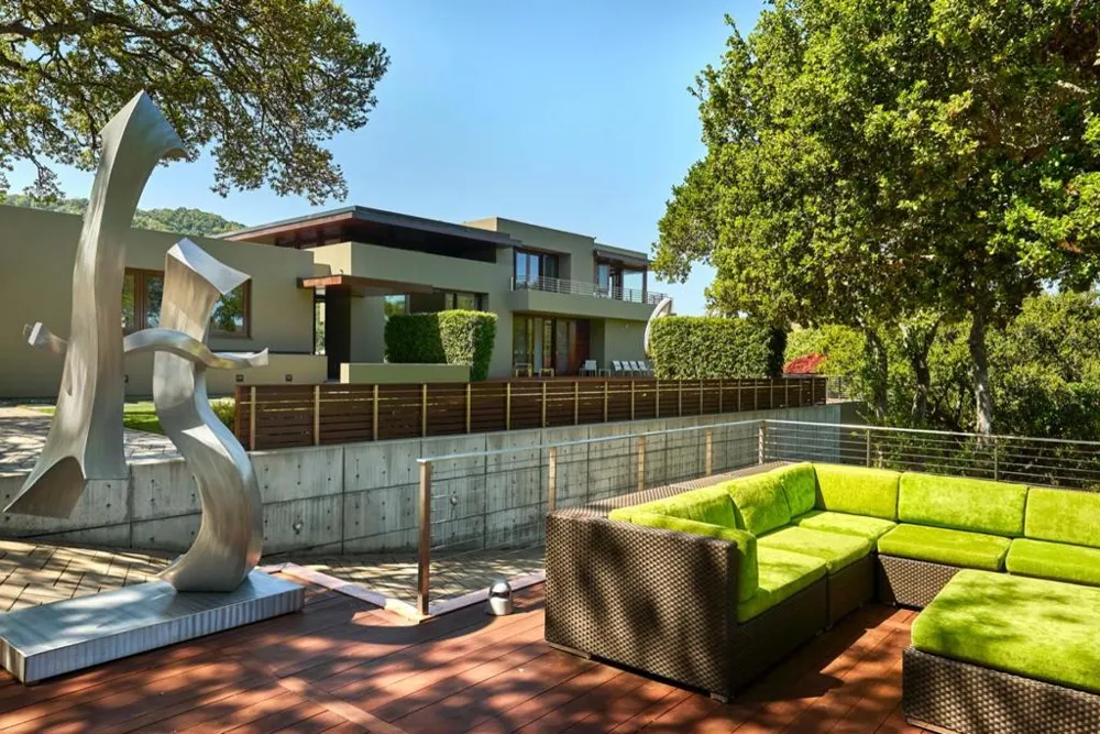 24301 Elise Court Los Altos Hills, CA 94024