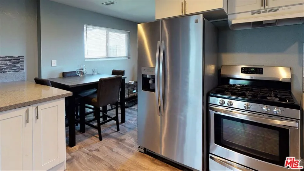 936 W 78th Street Los Angeles, CA 90044
