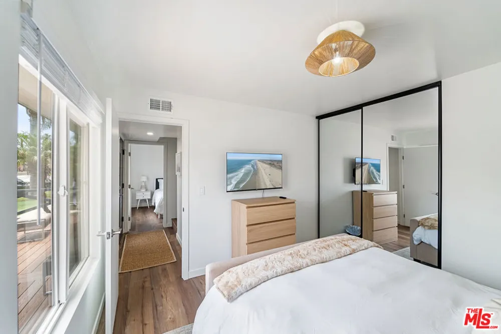 213 17th Street #A Huntington Beach, CA 92648