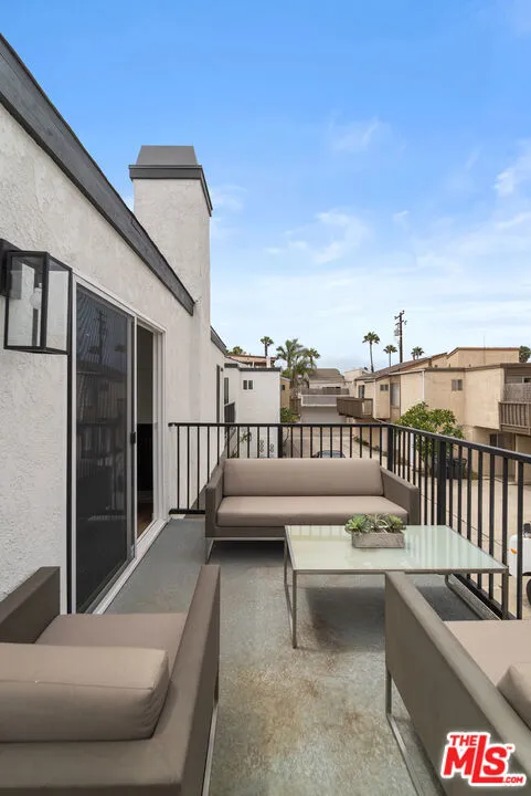 213 17th Street #A Huntington Beach, CA 92648
