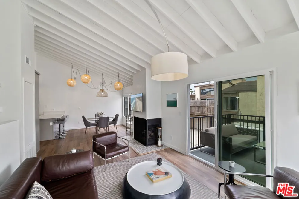 213 17th Street #A Huntington Beach, CA 92648