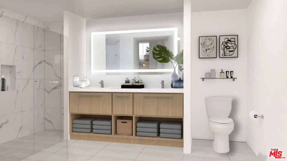 1221 W OCEAN AVENUE #503 Santa Monica, CA 90401