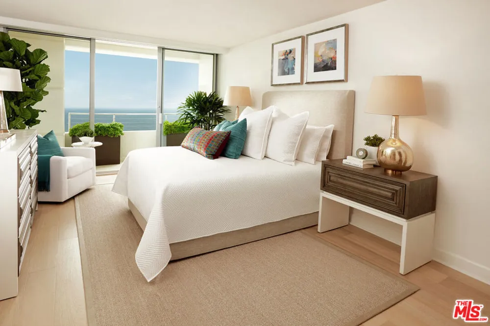 1221 W OCEAN AVENUE #503 Santa Monica, CA 90401