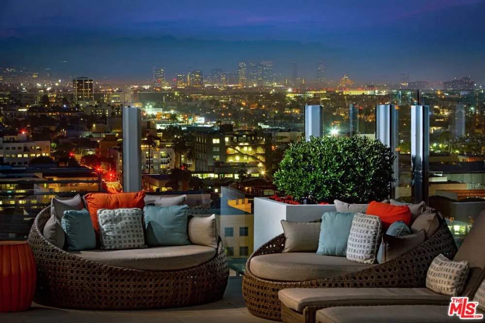 1221 W OCEAN AVENUE #503 Santa Monica, CA 90401