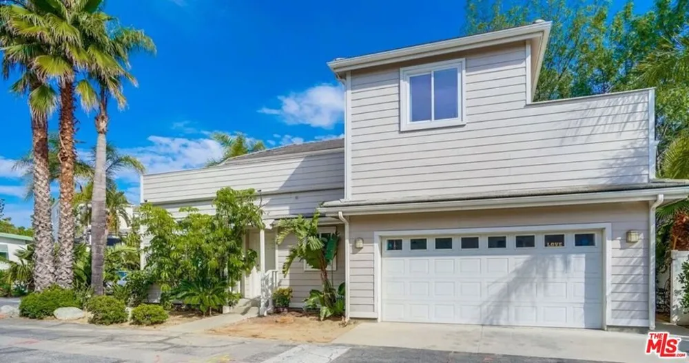 199 CHEROKEE Topanga, CA 90290