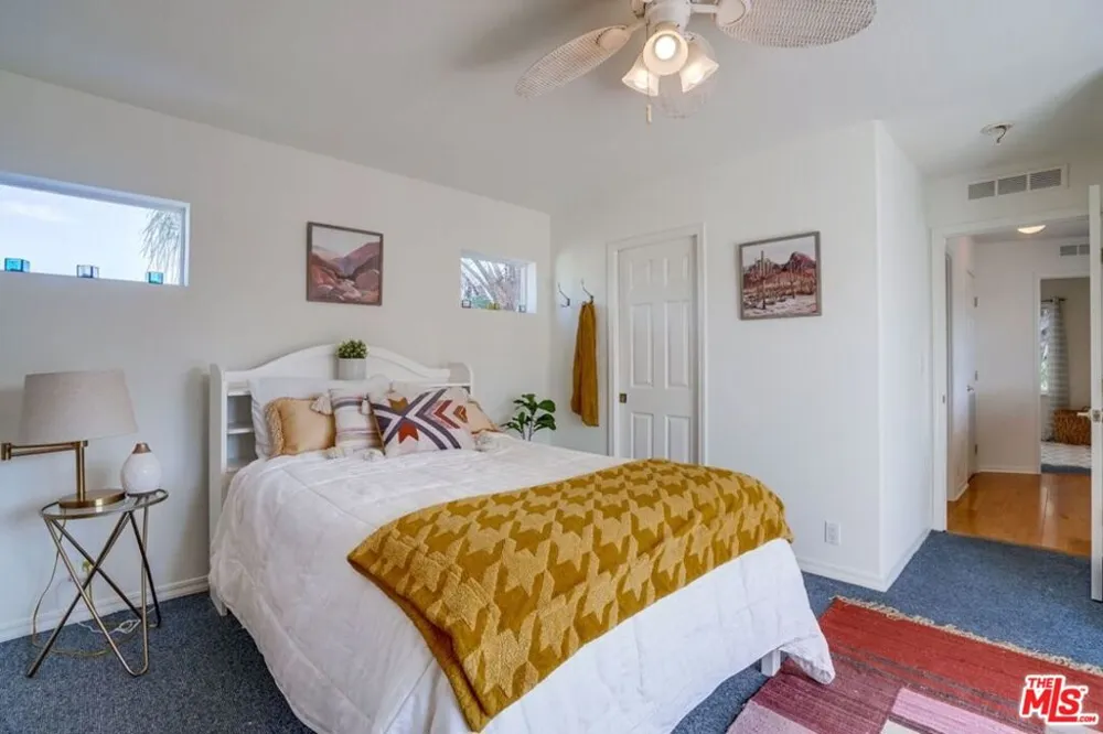 199 CHEROKEE Topanga, CA 90290