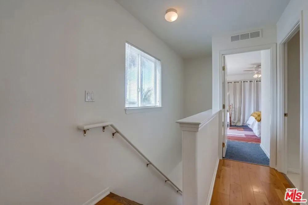 199 CHEROKEE Topanga, CA 90290