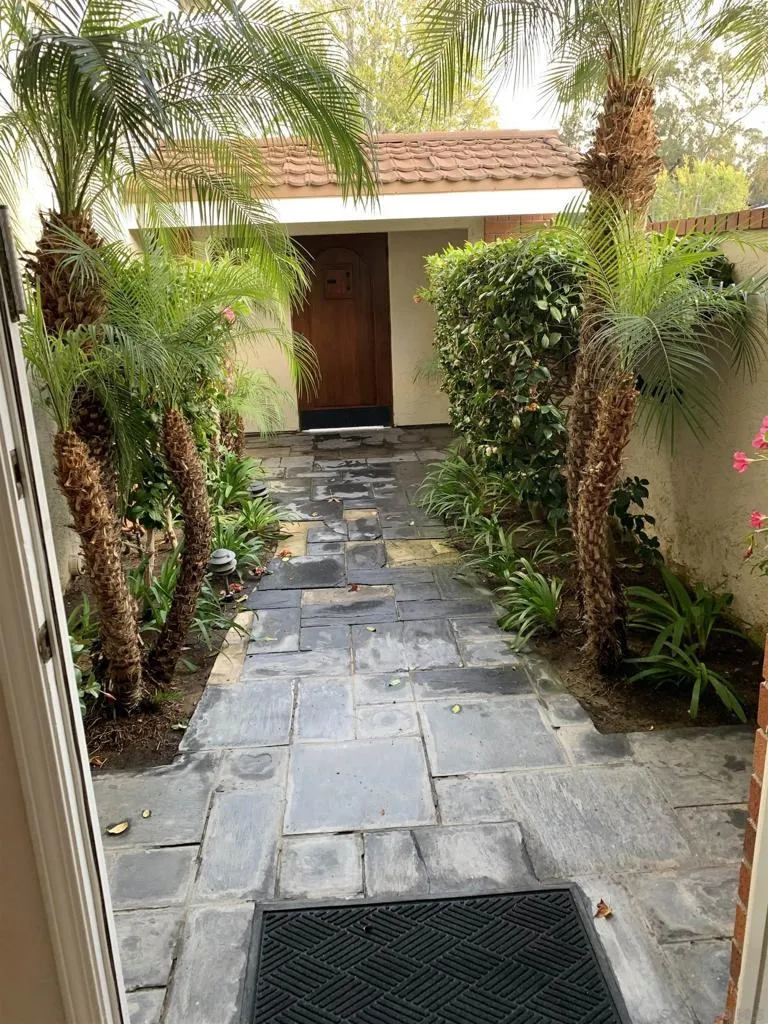 8206 Caminito Lacayo La Jolla, CA 92037