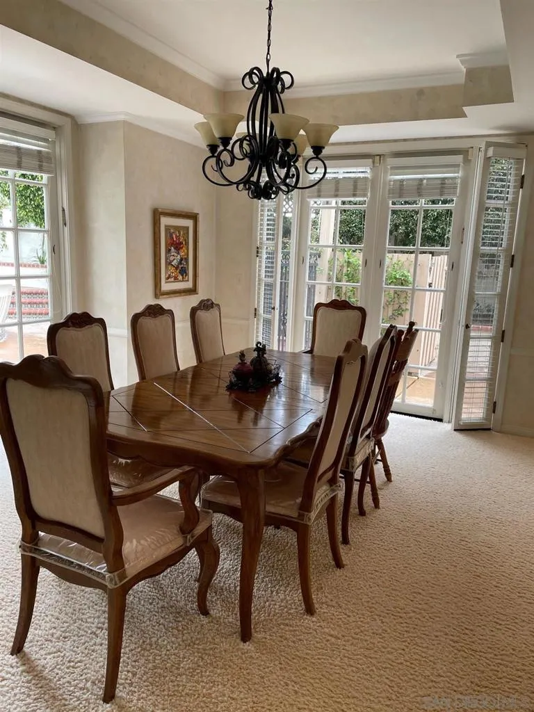 8206 Caminito Lacayo La Jolla, CA 92037