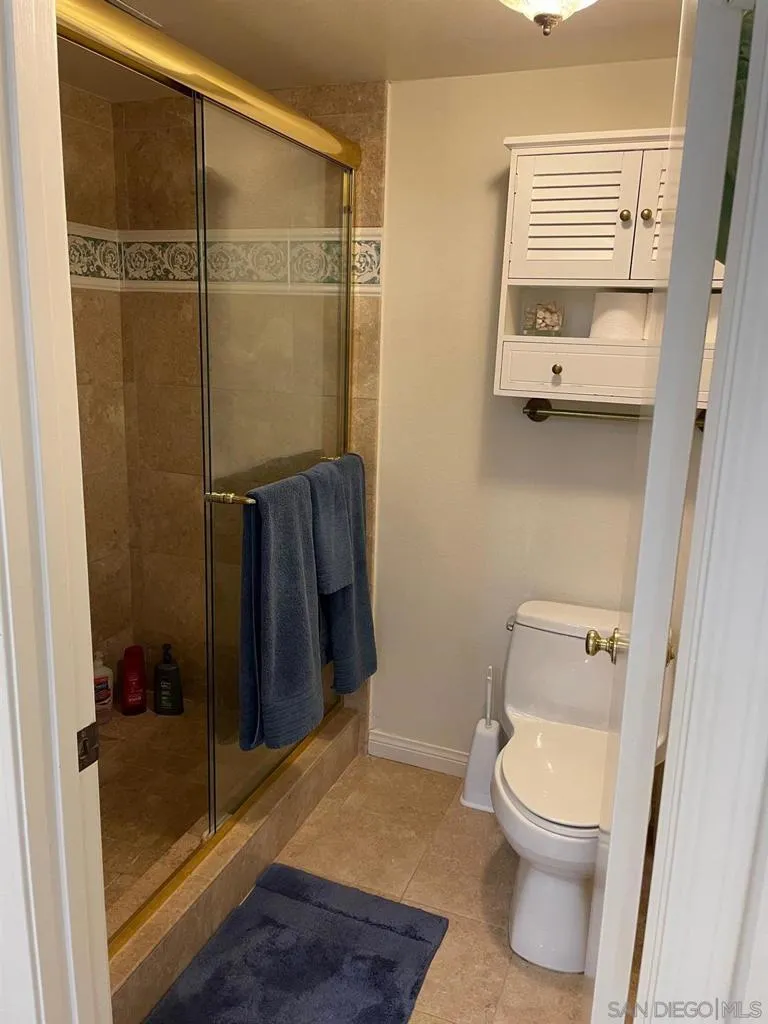 8206 Caminito Lacayo La Jolla, CA 92037