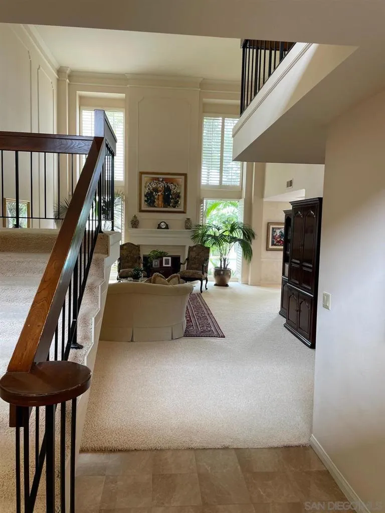 8206 Caminito Lacayo La Jolla, CA 92037
