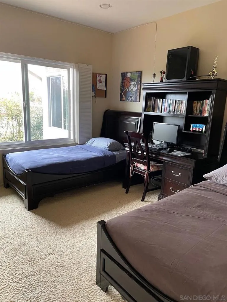 8206 Caminito Lacayo La Jolla, CA 92037