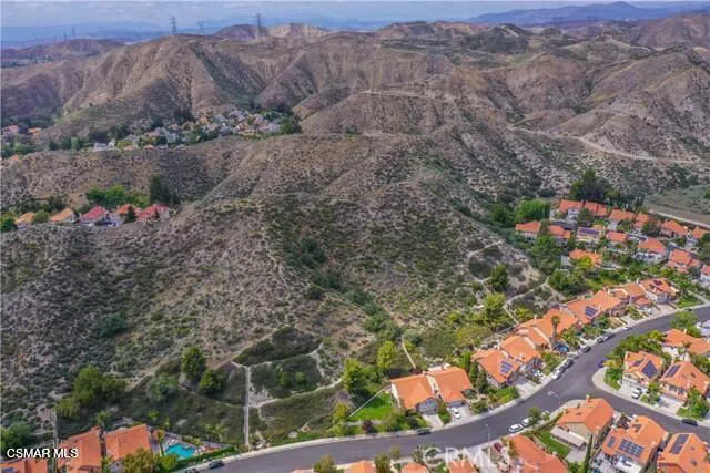 Shadow Valley Lane Saugus, CA 91390