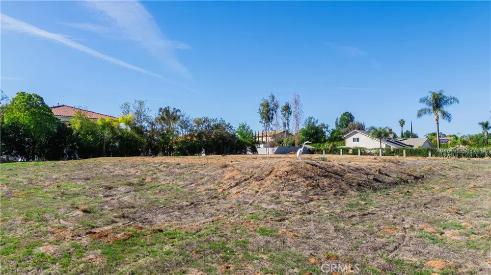 16460 Landon Court Riverside, CA 92504