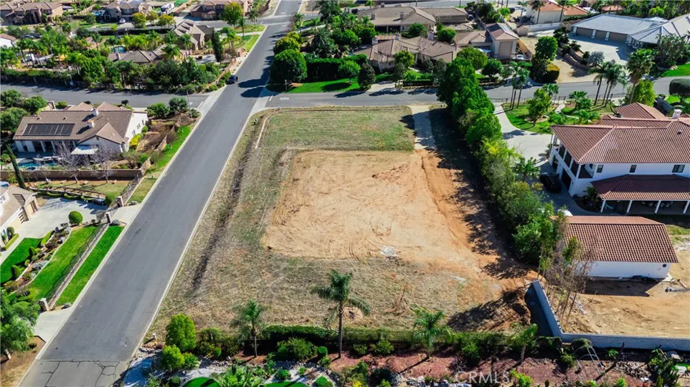 16460 Landon Court Riverside, CA 92504