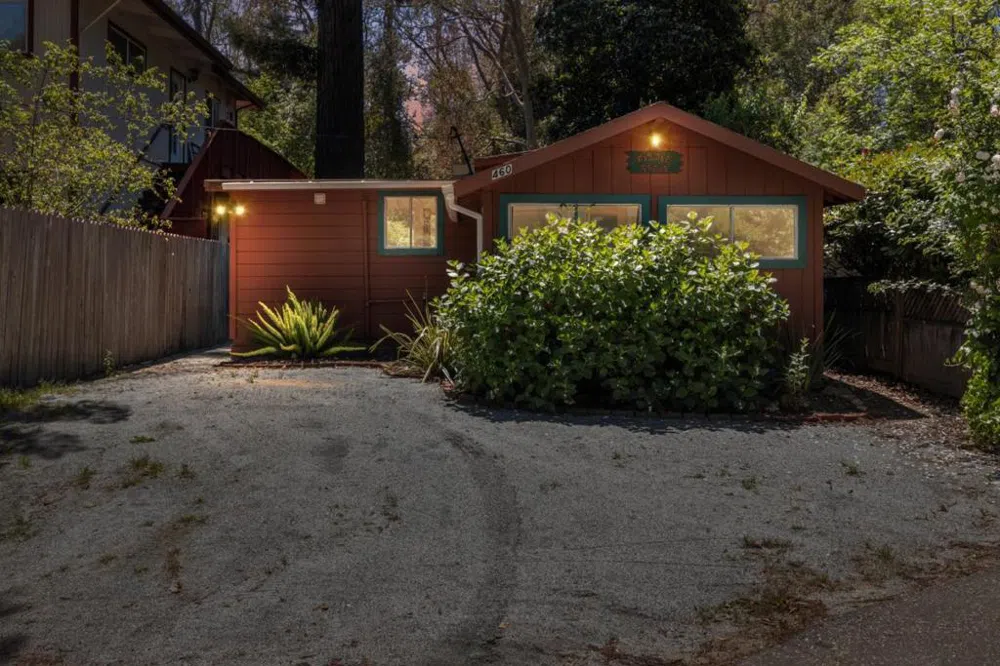 460 River Road Felton, CA 95018