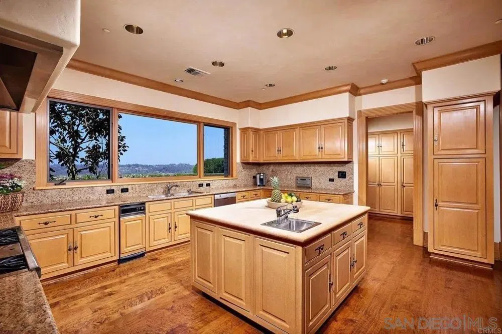 14716 Ladys Secret Drive Rancho Santa Fe, CA 92067