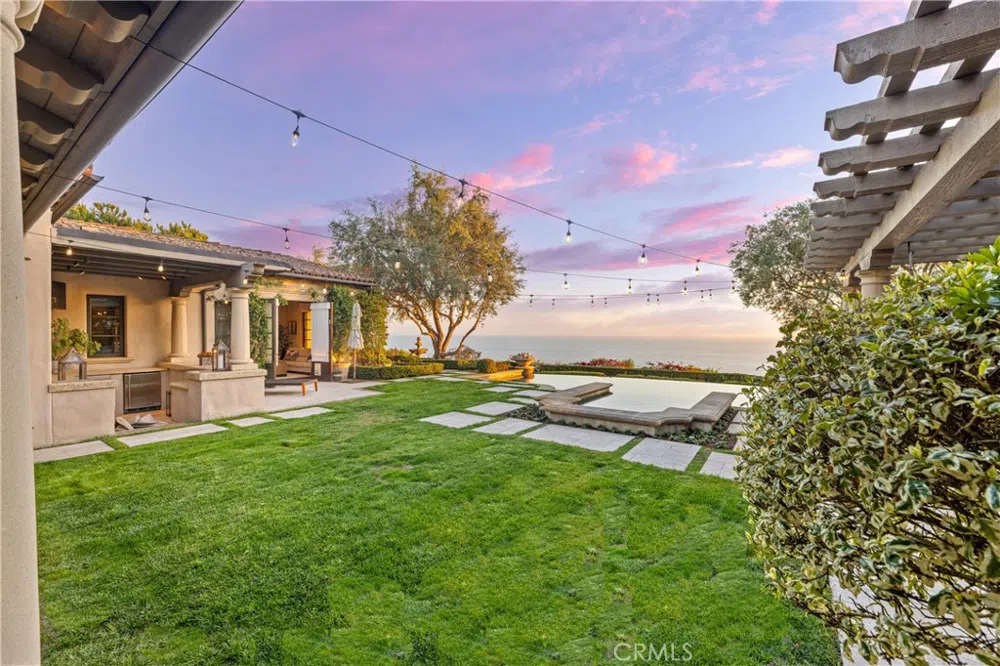 16 Shore Walk Newport Coast, CA 92657