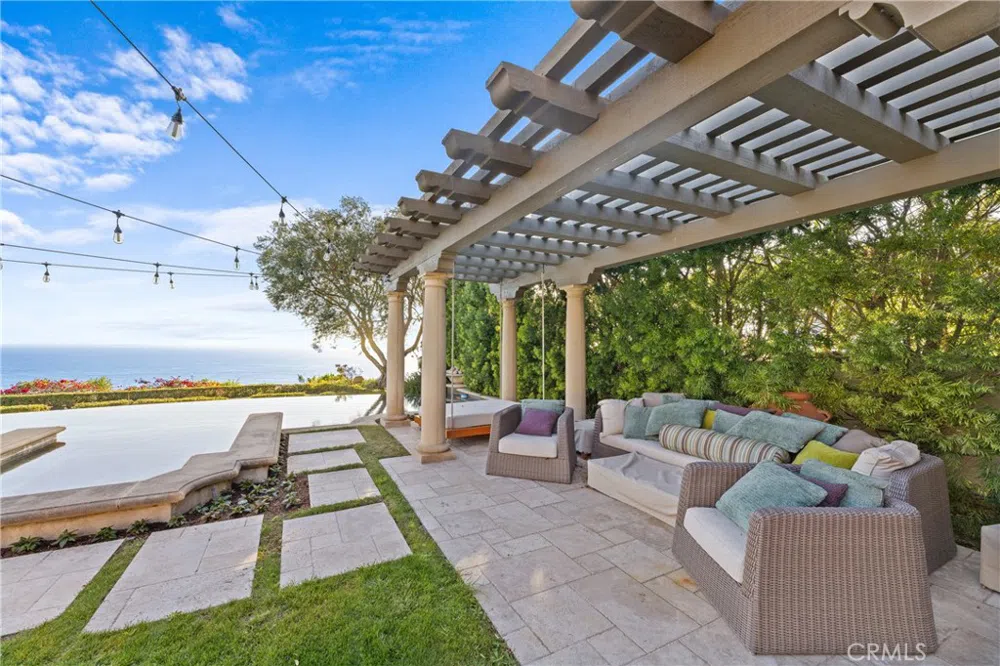 16 Shore Walk Newport Coast, CA 92657