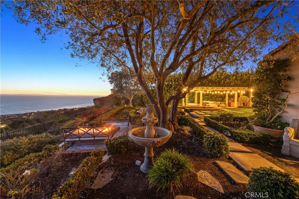 16 Shore Walk Newport Coast, CA 92657