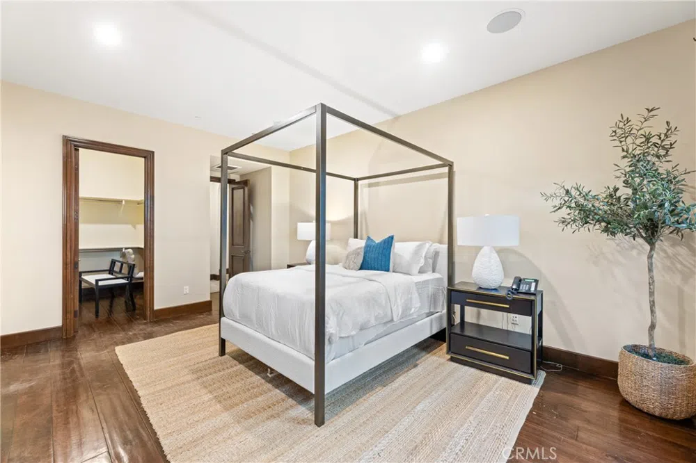 16 Shore Walk Newport Coast, CA 92657