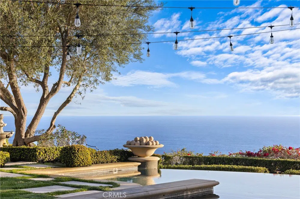 16 Shore Walk Newport Coast, CA 92657