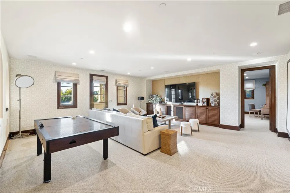 16 Shore Walk Newport Coast, CA 92657