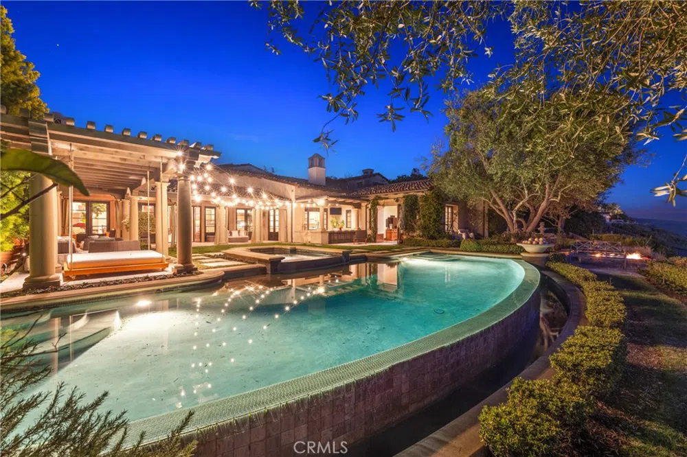 16 Shore Walk Newport Coast, CA 92657