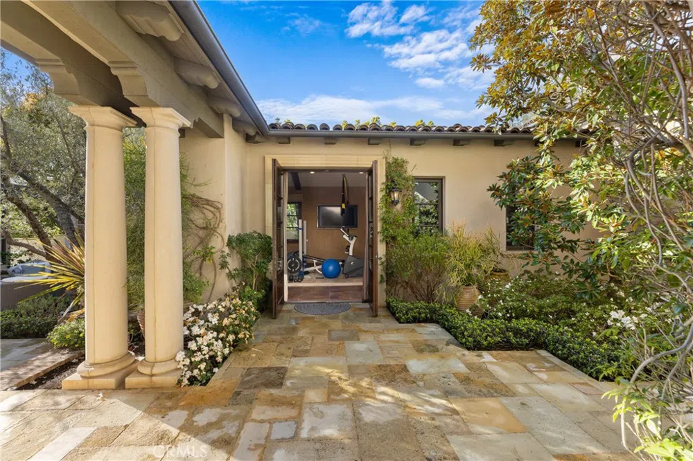 16 Shore Walk Newport Coast, CA 92657
