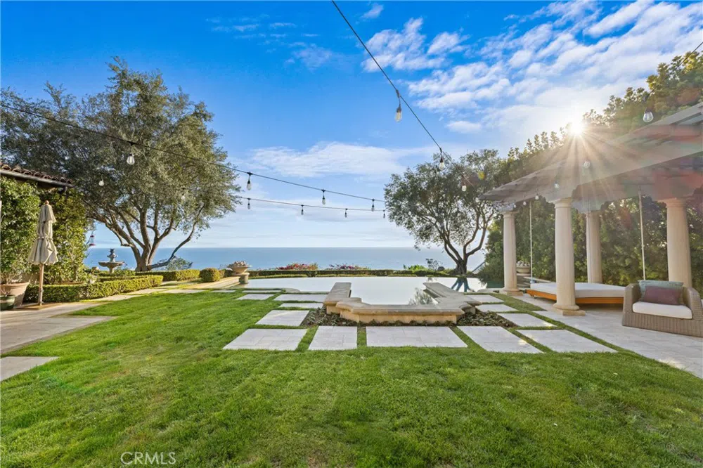 16 Shore Walk Newport Coast, CA 92657
