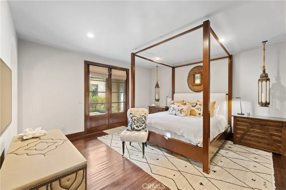16 Shore Walk Newport Coast, CA 92657