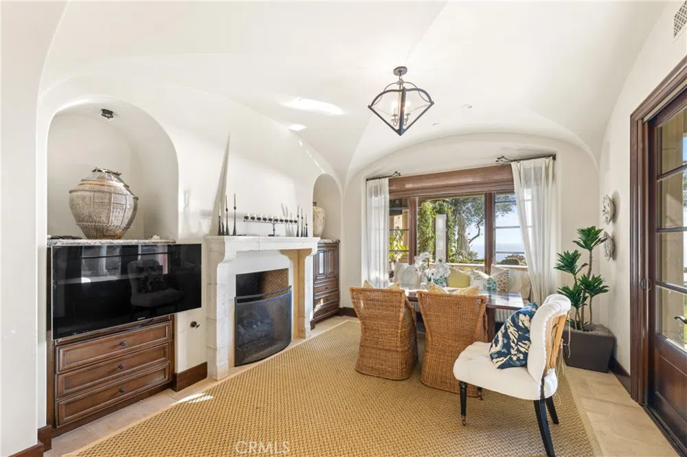 16 Shore Walk Newport Coast, CA 92657