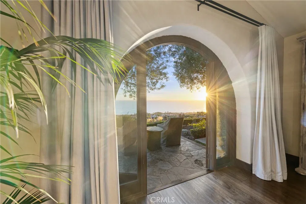 16 Shore Walk Newport Coast, CA 92657
