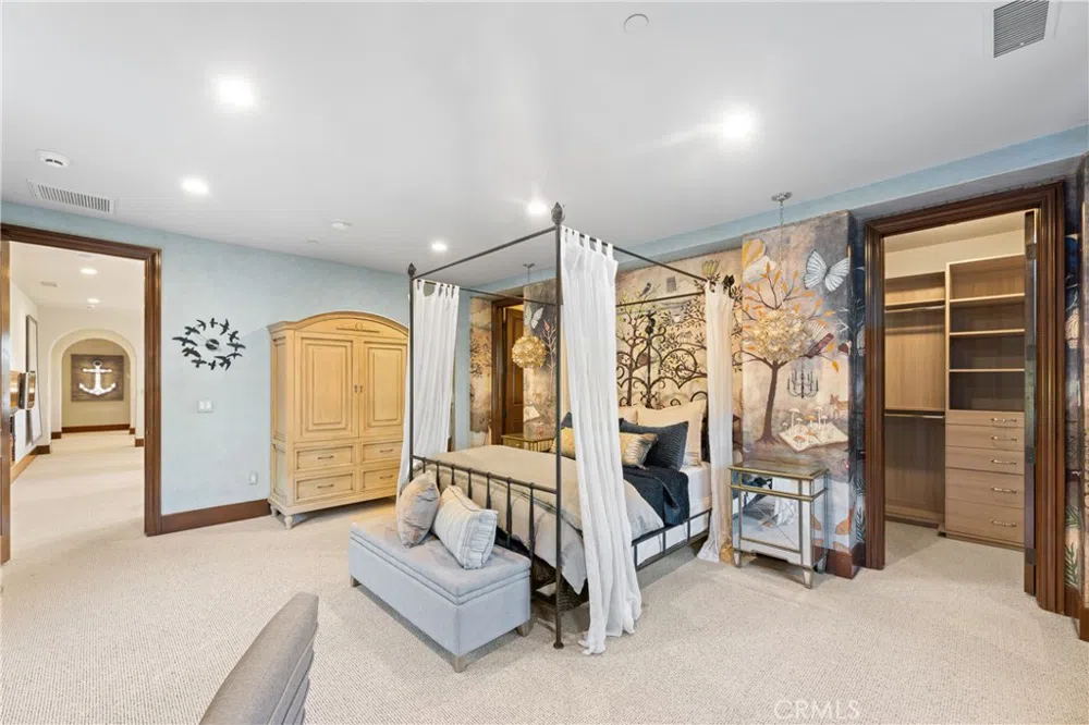 16 Shore Walk Newport Coast, CA 92657