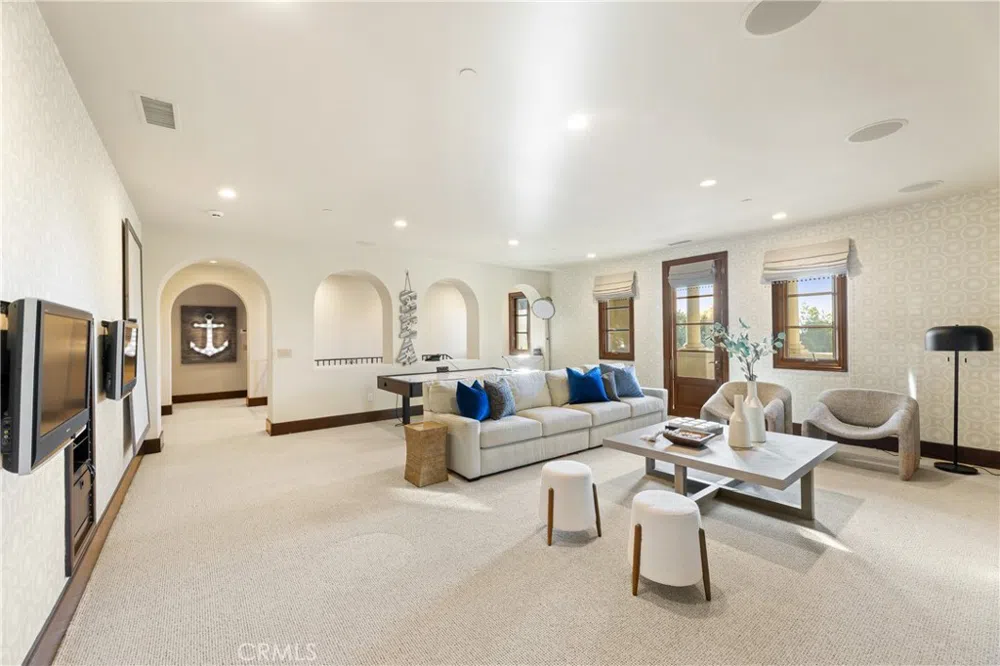 16 Shore Walk Newport Coast, CA 92657