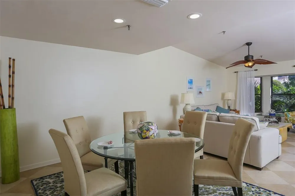 2319 HARBOUR OAKS DRIVE Longboat Key, FL 34228