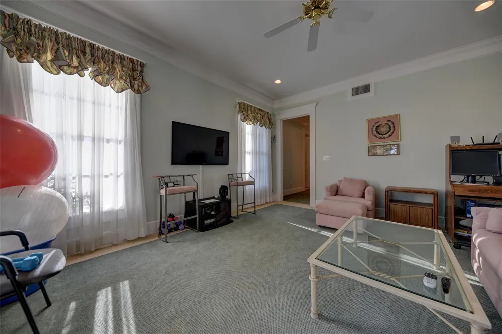10777 Mazoch Road Weimar, TX 78962