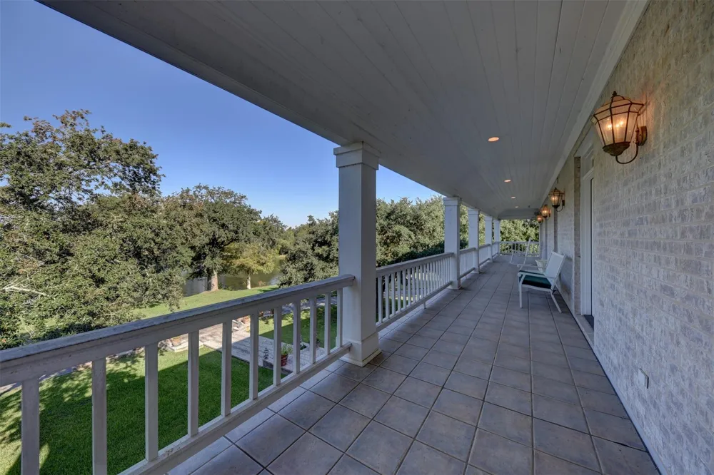 10777 Mazoch Road Weimar, TX 78962