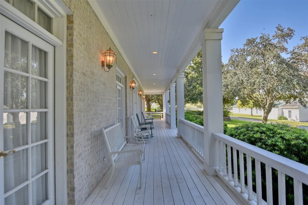 10777 Mazoch Road Weimar, TX 78962