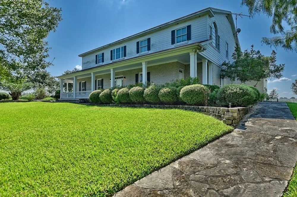 10777 Mazoch Road Weimar, TX 78962