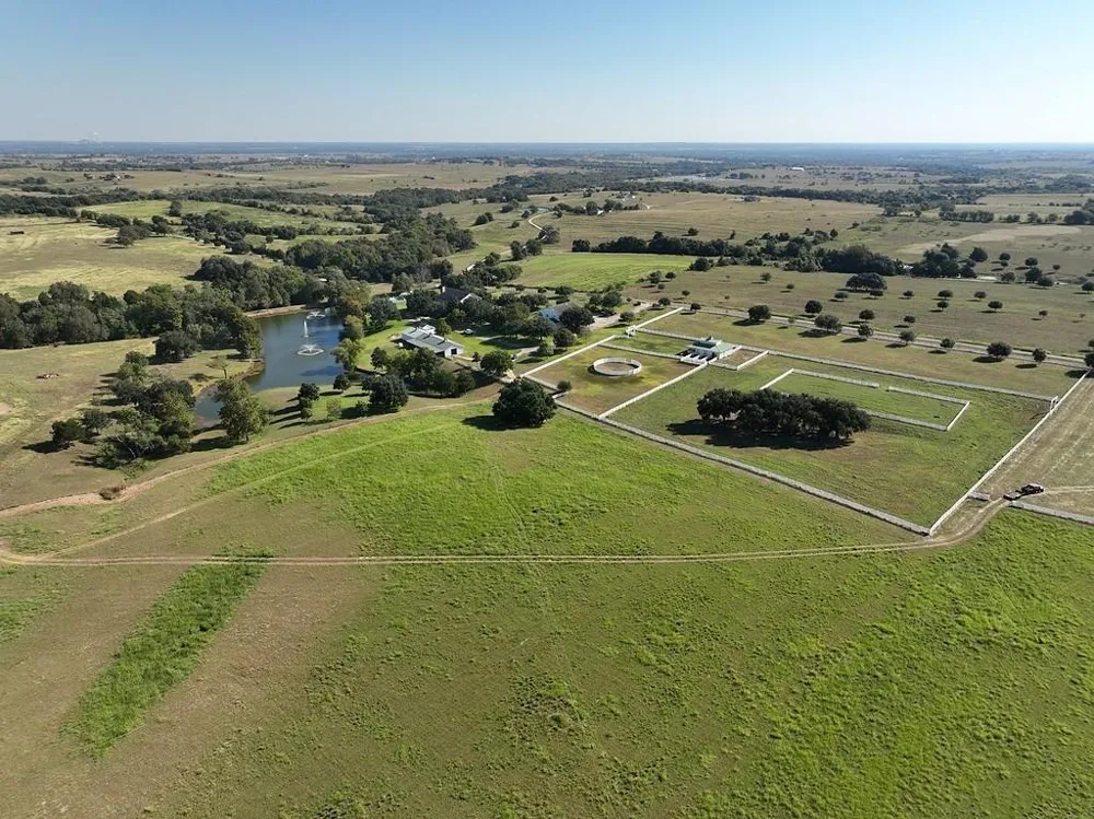 10777 Mazoch Road Weimar, TX 78962
