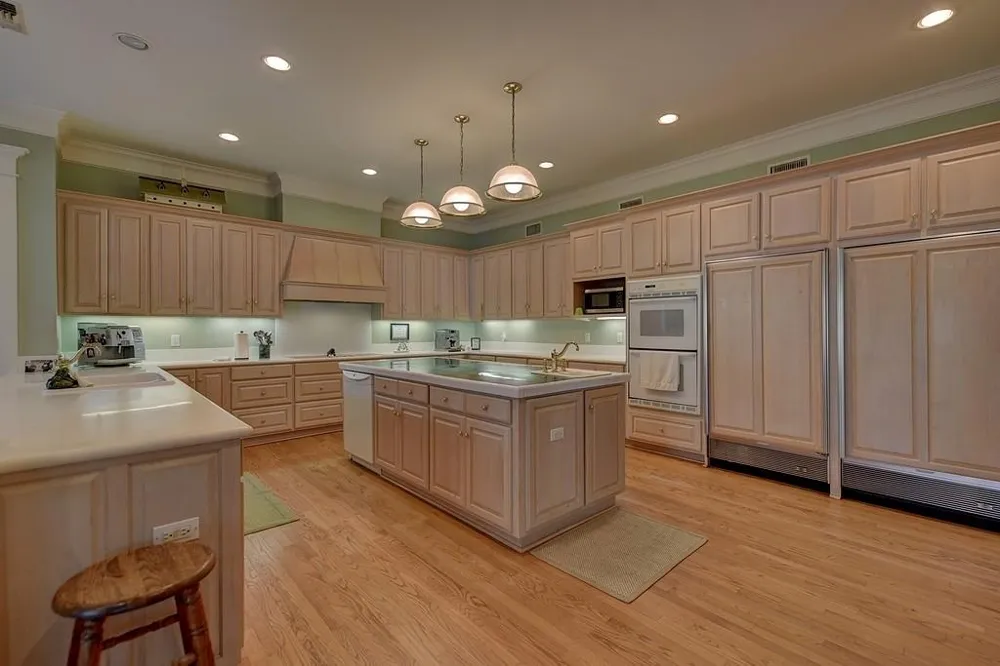 10777 Mazoch Road Weimar, TX 78962