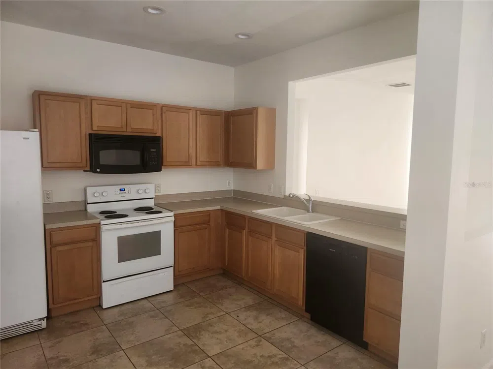 14656 WAKE ROBIN DRIVE Brooksville, FL 34604